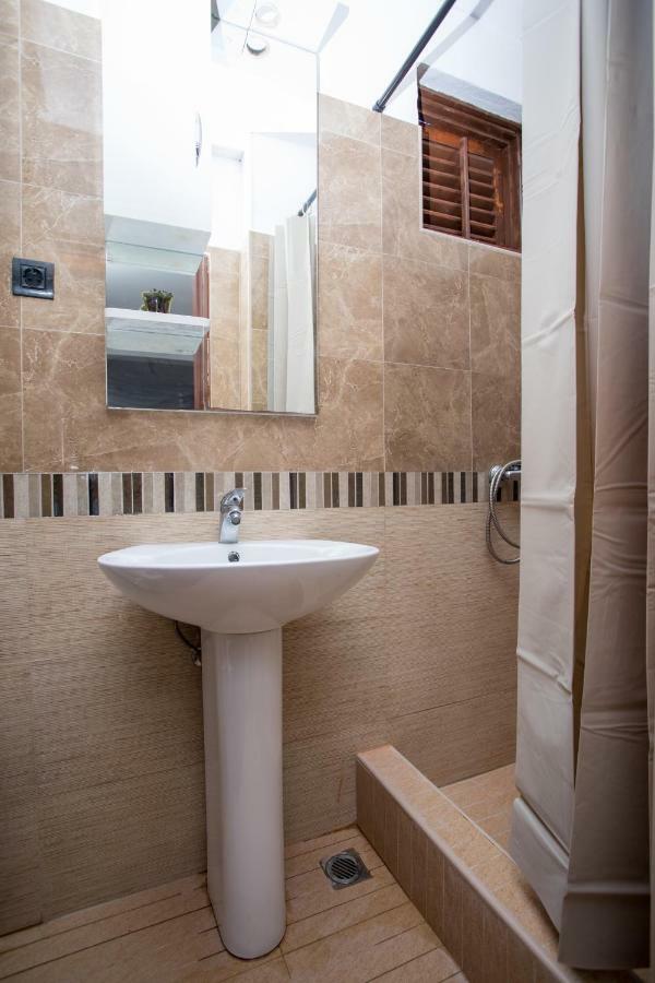 Guest House Zuber Budva Exterior foto